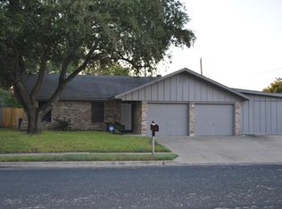201 Williamsburg Ave, Victoria, TX 77904