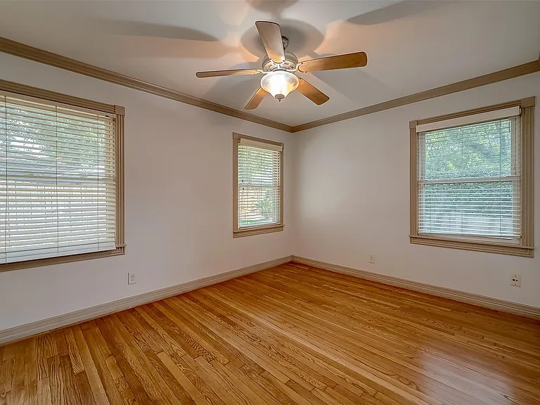 5706 Carew St — Photo 26