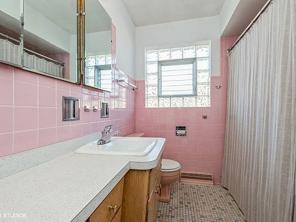 5th image of 10118 S Karlov Ave