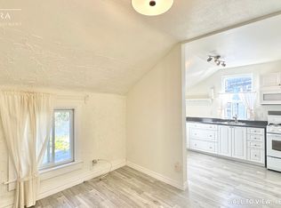 1 Thyra Ave #2, Toronto, ON M4C5G4