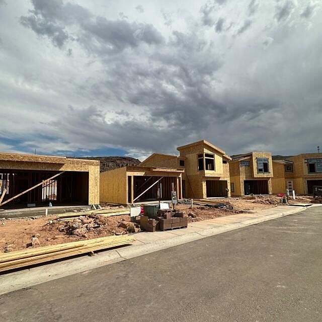 2nd image of 4202 E Strider Ln