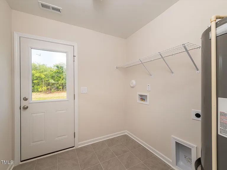 59 Ravibha Ct — Photo 10