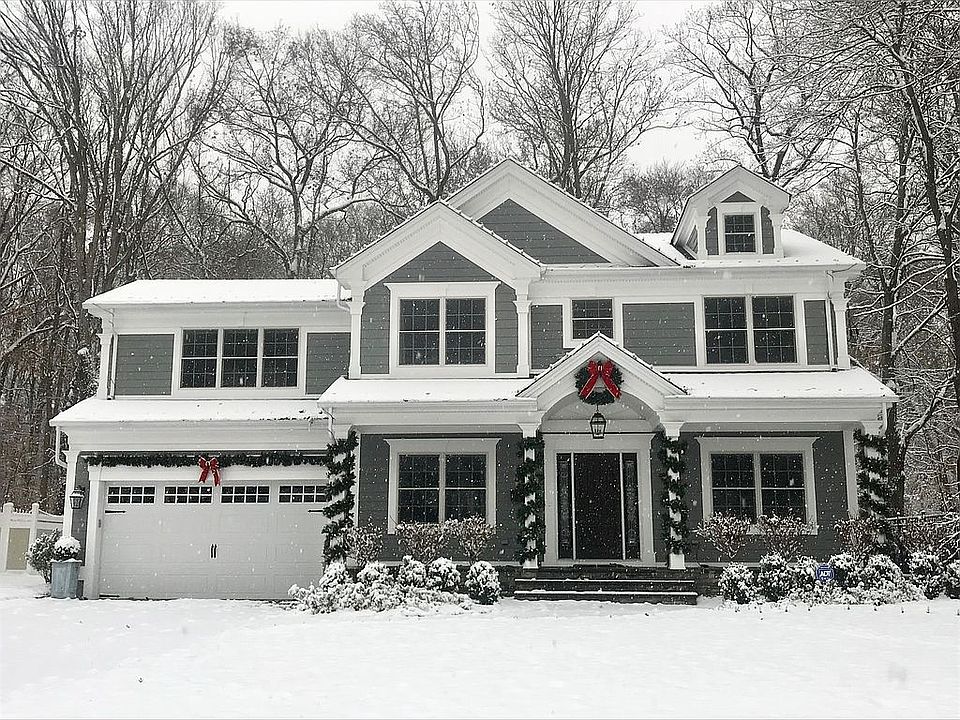 2nd image of 54 Tamaques Way