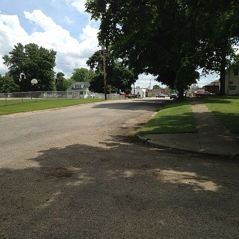 2nd image of 106 S McCoy St