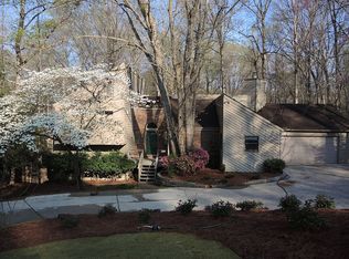 3855 Mabry Rd NE, Roswell, GA 30075