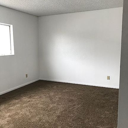 4th image of 1326 W 90th Pl