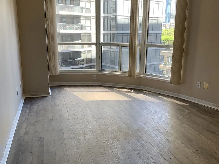 7 Carlton St #616 — Photo 7