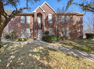 121 Wildwood Ct APT 200, Grapevine, TX 76051