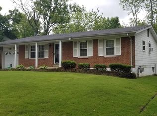 1526 Saint Ives Dr, Saint Louis, MO 63136