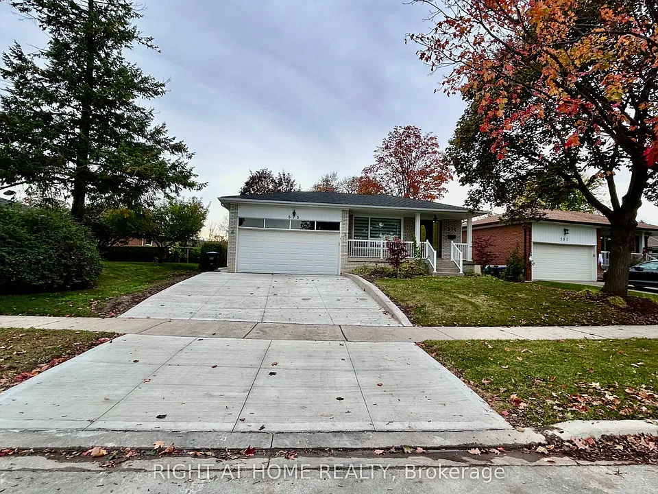 575 Eversley Dr