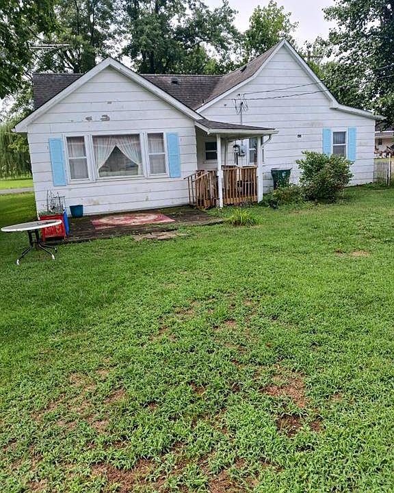 1st image of 210 N Culver St