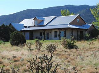 12 Bluebird Rd, Placitas, NM 87043