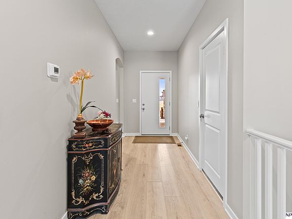 5th image of 10452 S 113th St