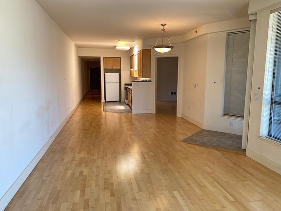 2nd image of 1633 California St #508