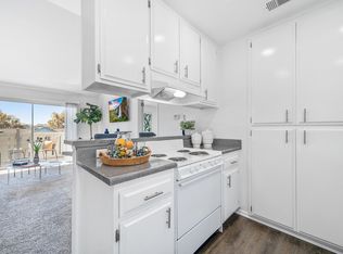 Hampton Pointe, Anaheim, CA 92802
