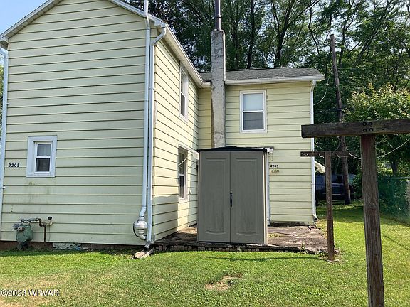 4th image of 2205 Linwood Ave