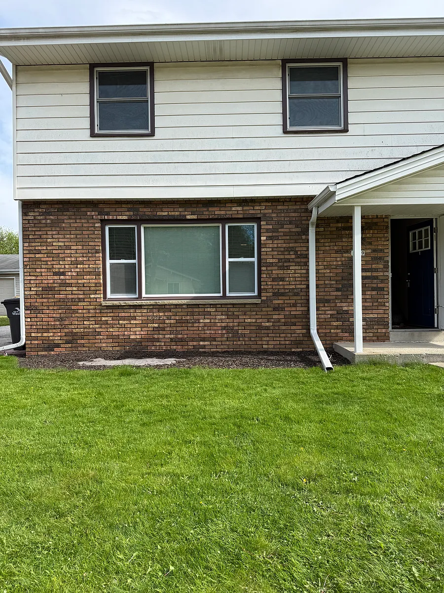 Building Photo - 1549 Dover Dr