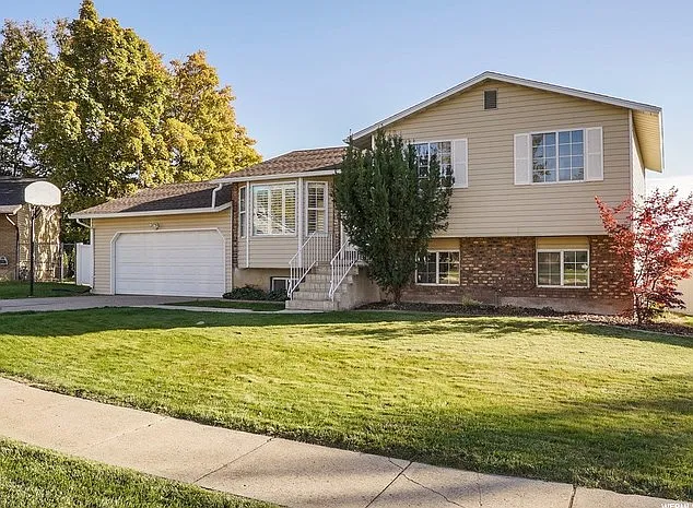 1020 E 1275 N