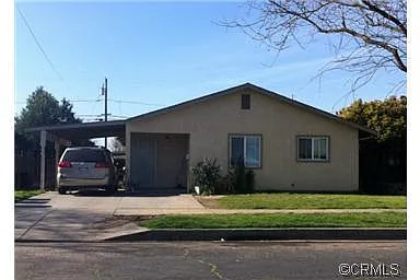 930 W 12th St photo 1