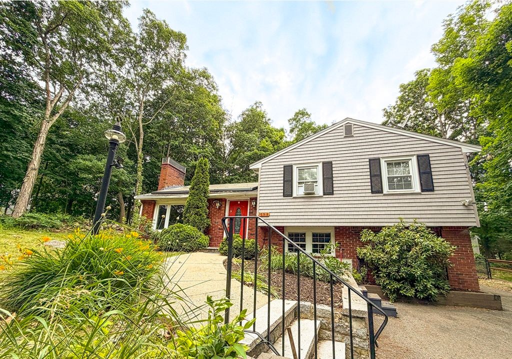 484 Essex St, Weymouth, MA - View 2