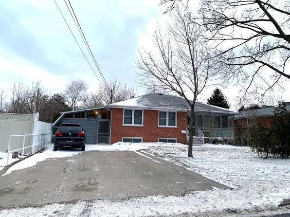 860 Francis Rd, Burlington, ON L7T 3Y2