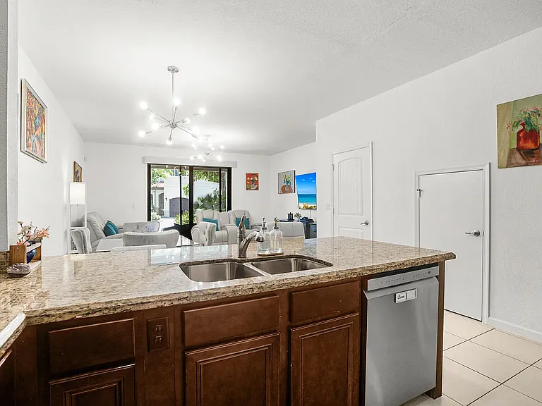 4236 N Dixie Hwy #132 — Photo 7