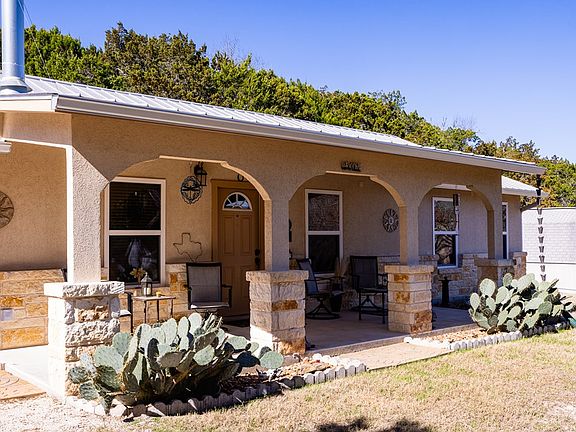 3rd image of 200 El Rancho Grande Rd