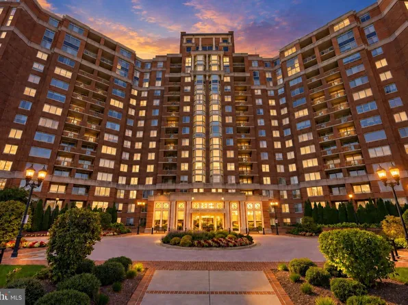 5809 Nicholson Ln APT 202, Rockville, MD 20852