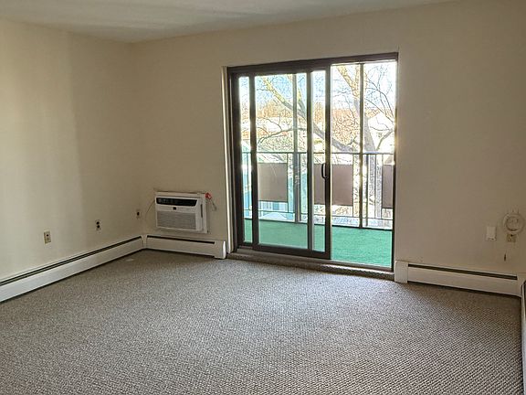 5th image of 387 Massachusetts Ave #33
