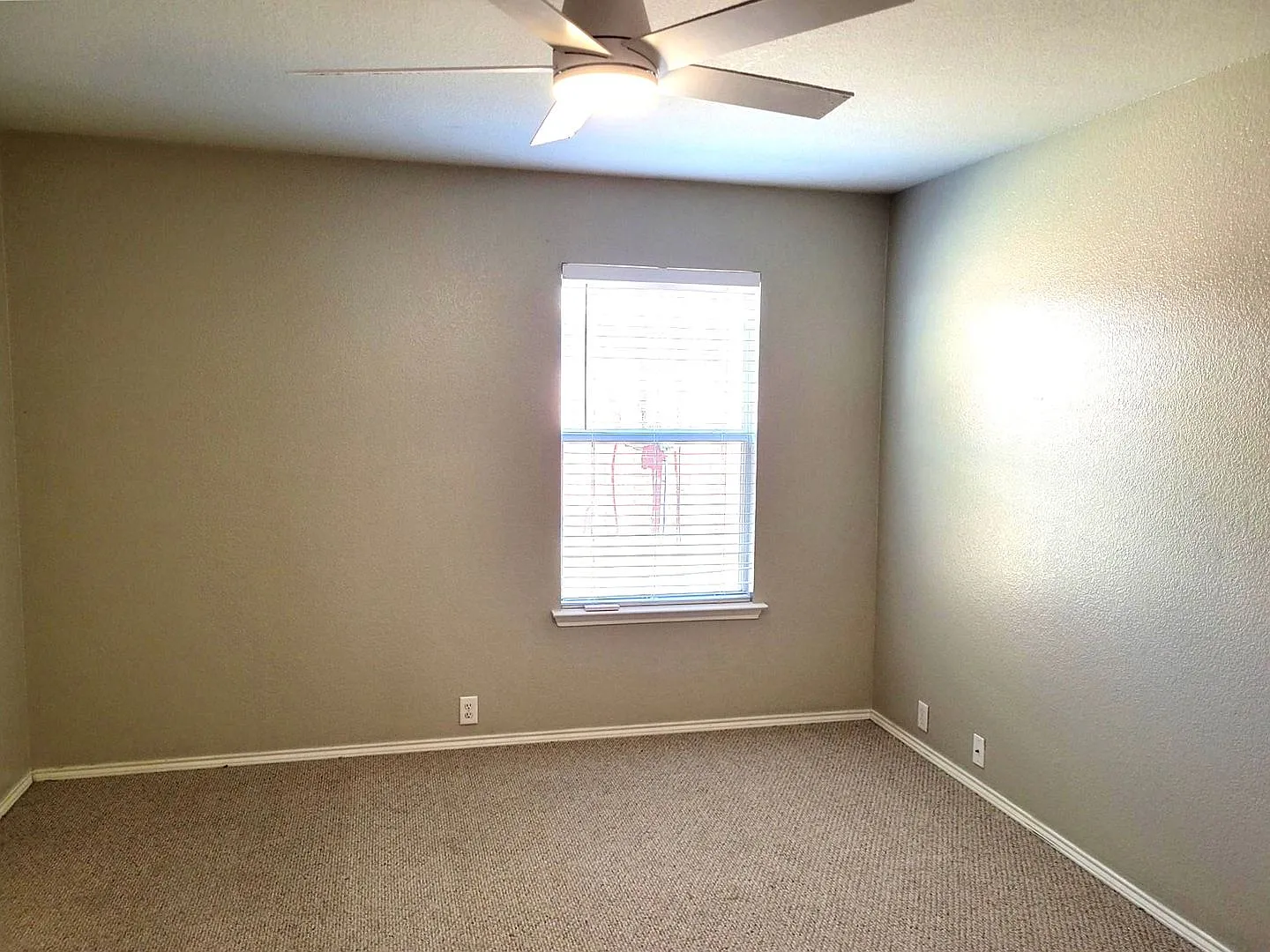 3 Bed 2 Bath House for Lease in Sherman — Photo 3