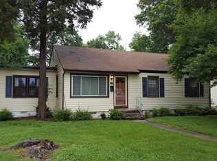 28 E Gray St, Sandston, VA 23150