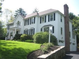 28 Hidden Ct, North Andover, MA 01845