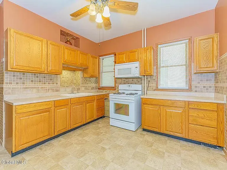 458 Hamilton St #1 — Photo 12