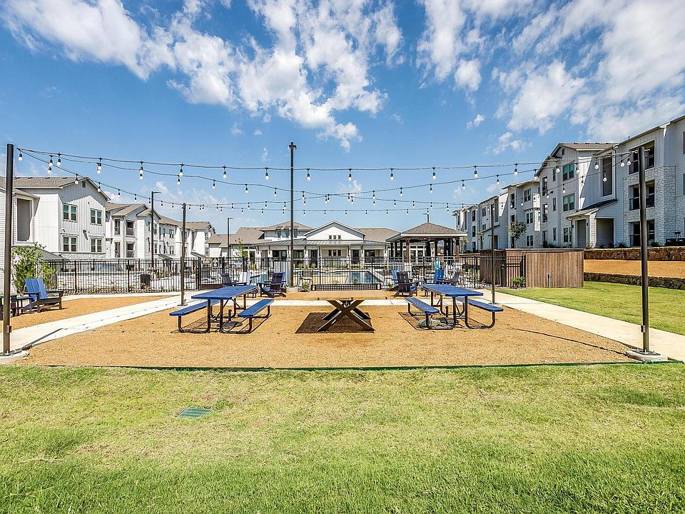 Chisholm Trace 2051 Mayfield Pkwy Cleburne TX Zillow