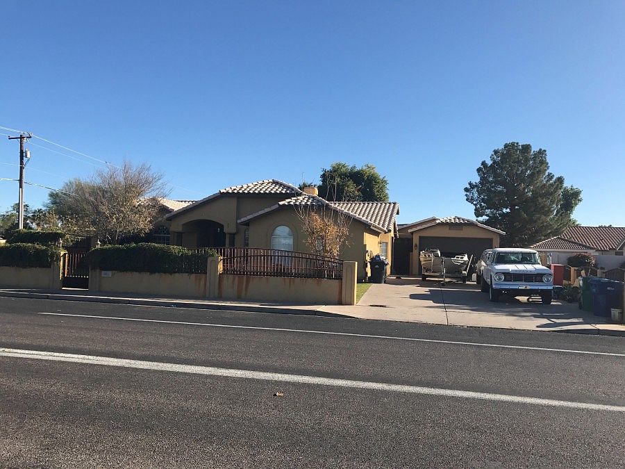 1st image of 1211 S 32nd St