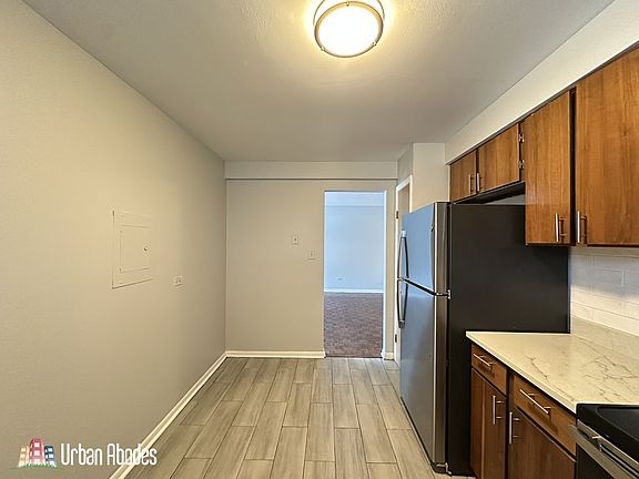 3rd image of 8644 Skokie Blvd #206