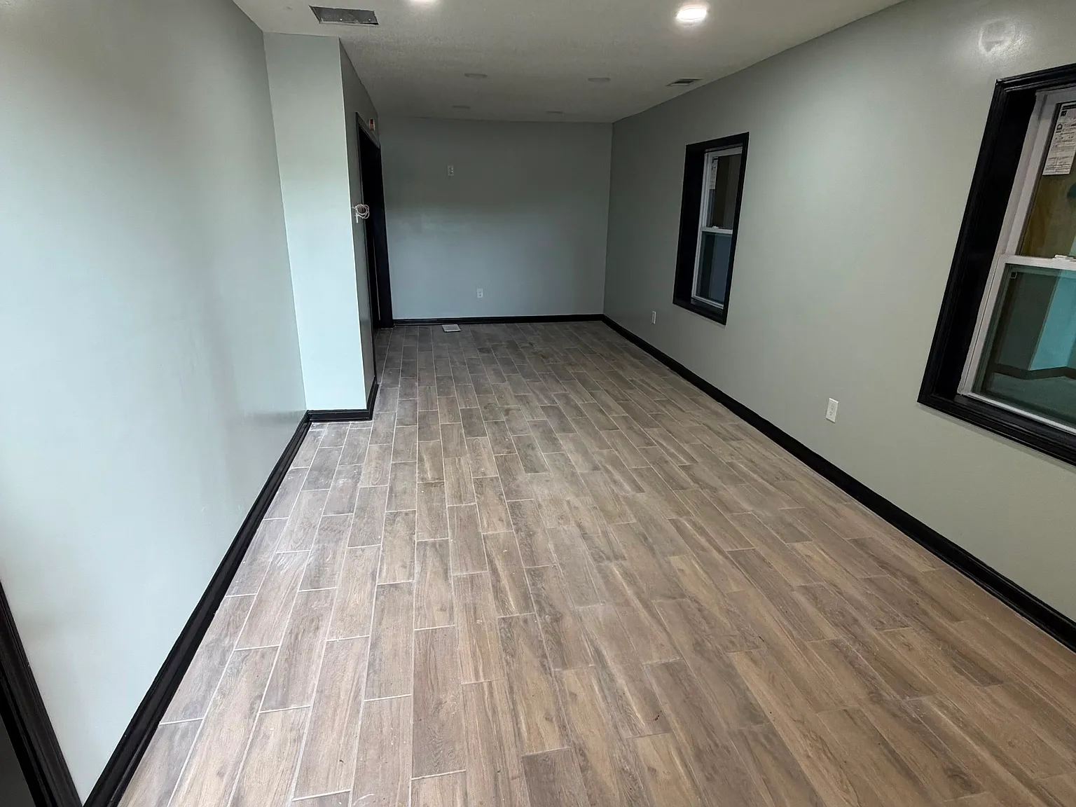 3 bed, $1,350 — Photo 3