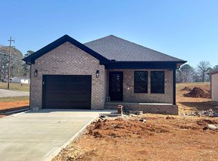 21 S Crown St, Florence, AL 35630