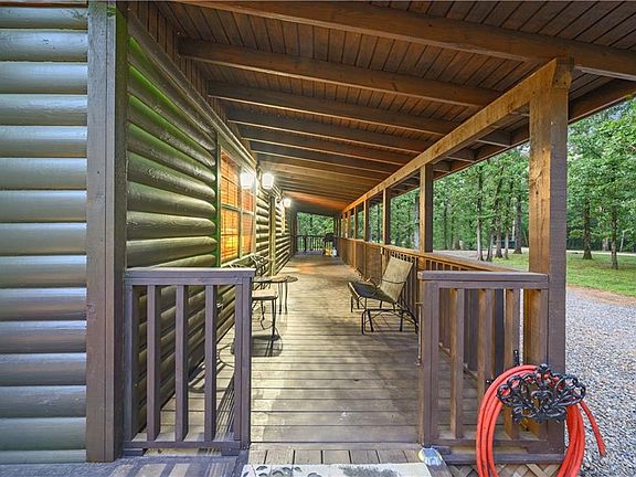 5th image of 415 Woodland Cir