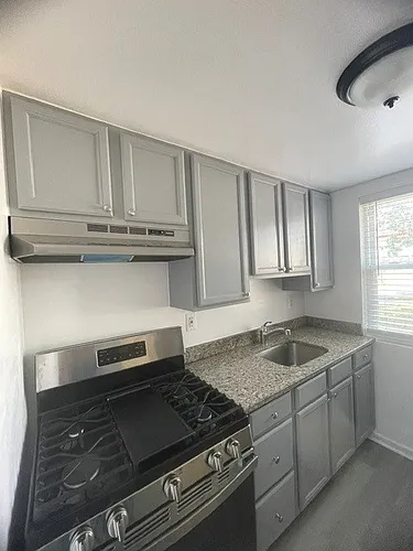 Hampshire View Apartments II, LLC Photo 1