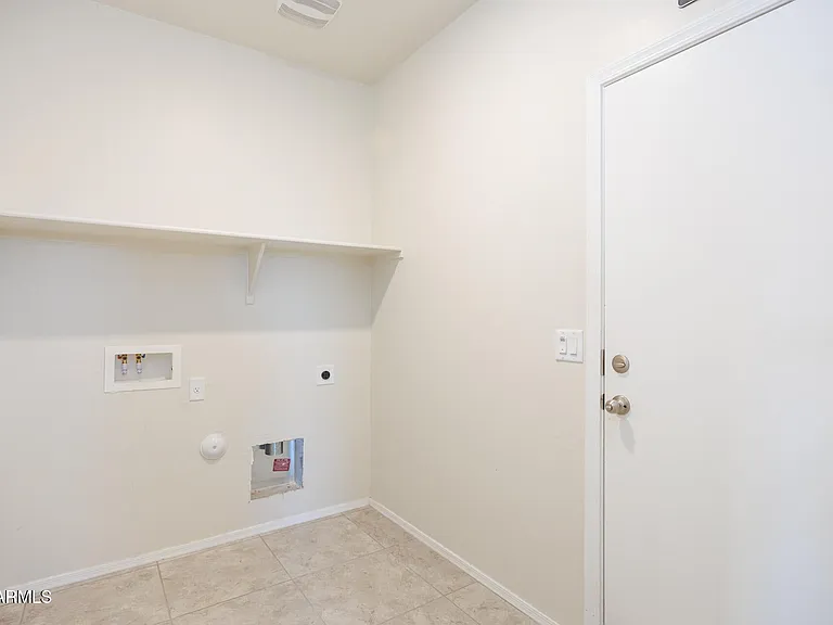 1075 W Avalon Canyon Dr — Photo 14