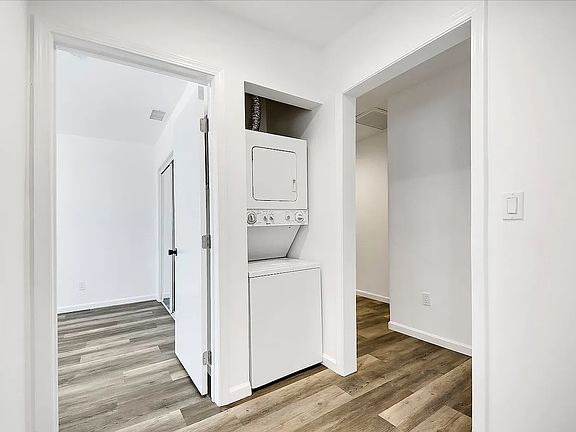 5th image of 2233 Riverdale Ave APT 3