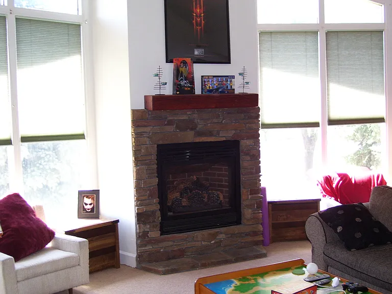 2920 N Fairview Dr — Photo 3