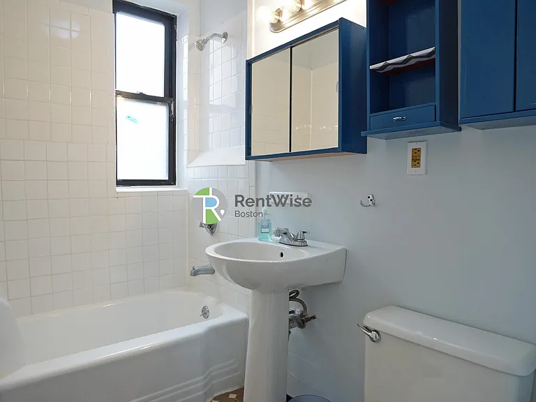 1400 Commonwealth Ave #15 — Photo 17