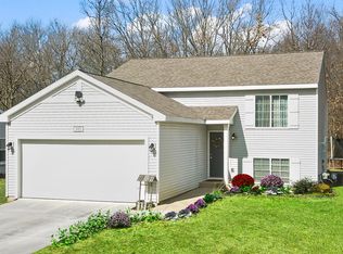 1015 Point Way, Lawton, MI