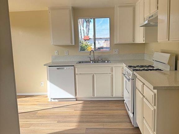 3rd image of 1657 257th St APT 1