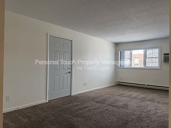 4th image of 912-18 1/2 St S Unit 3