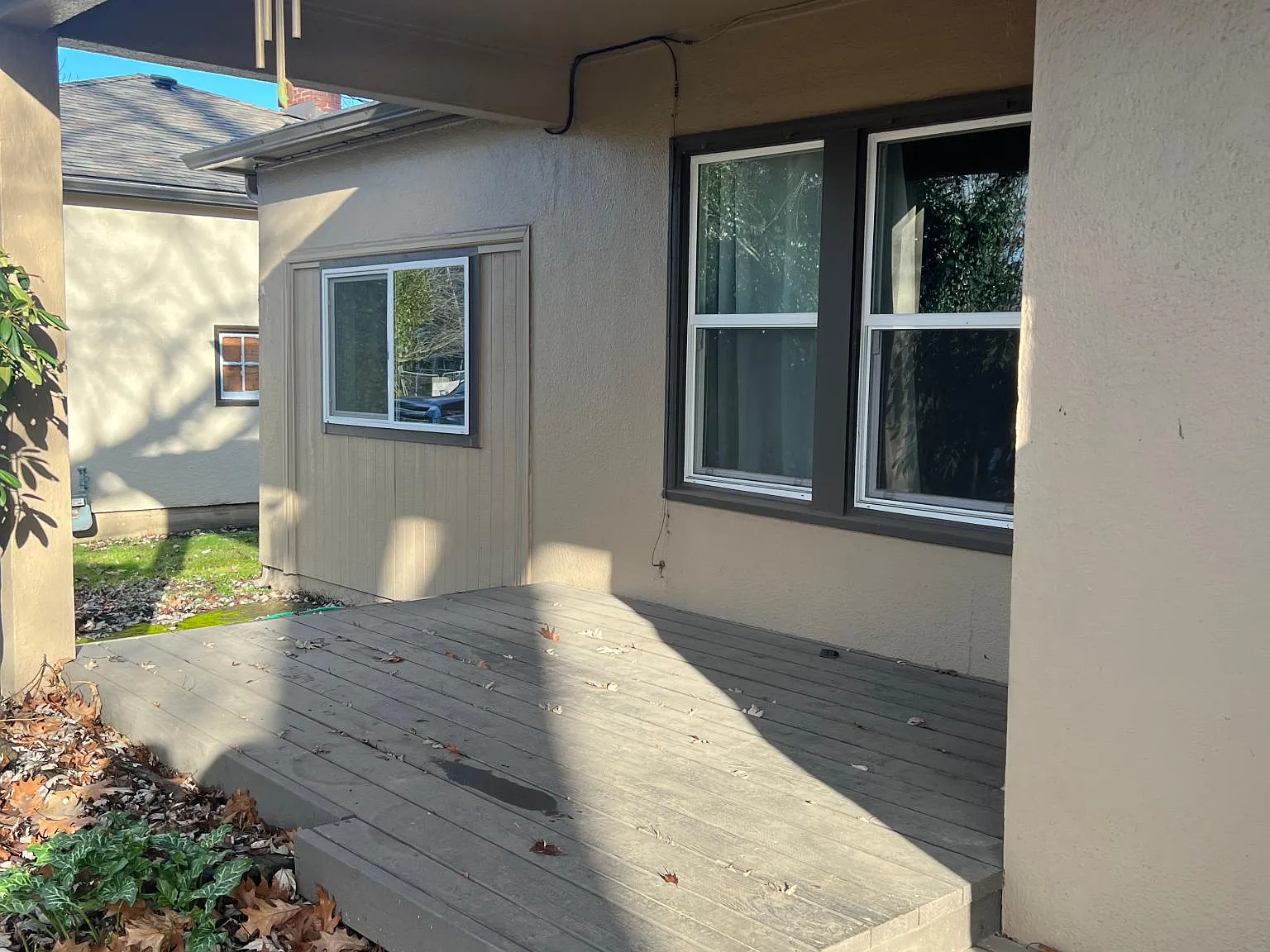 3 bed, 1043 sqft, $2,200 — Photo 3