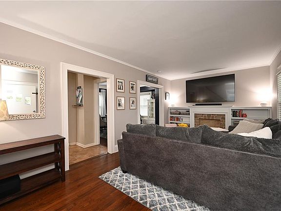 3rd image of 1457 Rockland Ave