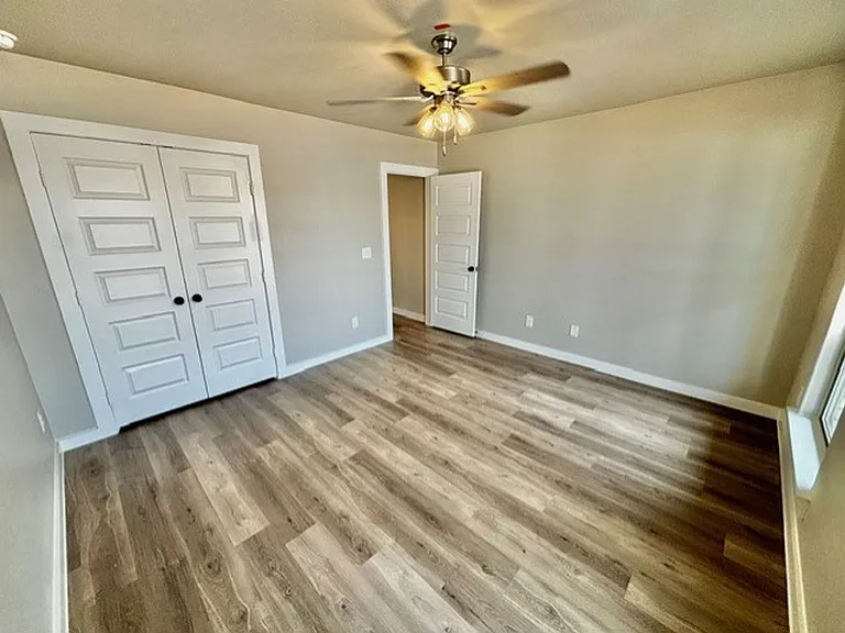 2612 Tiffin Ave — Photo 15